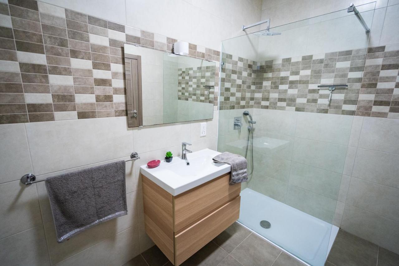 Red Rose Apartment Marsalforn Luaran gambar